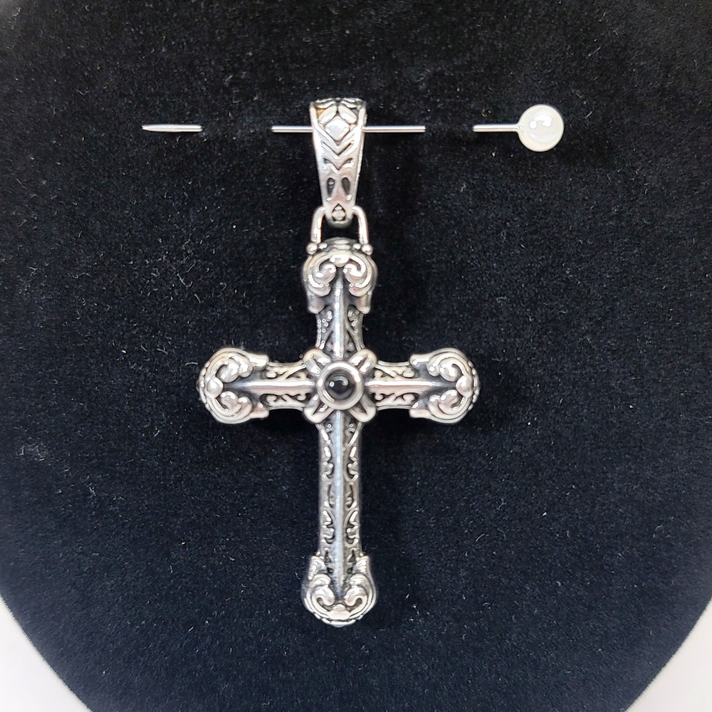 Han Stainless Steel Gothic Cross Pendant Black Stone Filigree Antiqued Silver